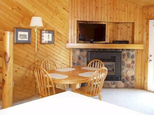 High Village Breezy Point Екстериор снимка